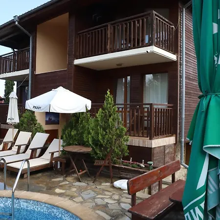 Hotel apartamentowy Raya