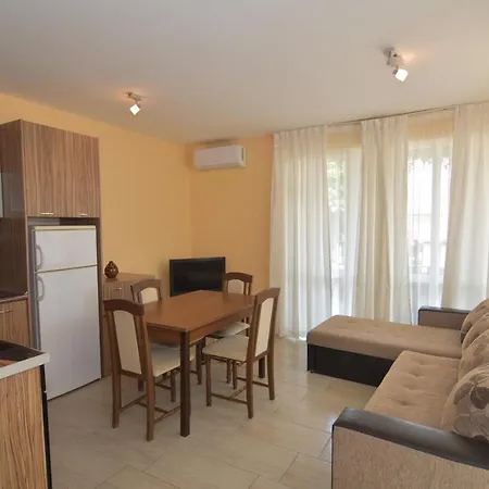Raya Hotel apartamentowy 3*