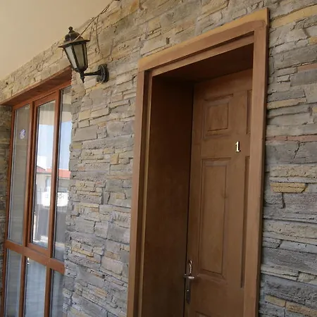 Hotel apartamentowy Raya