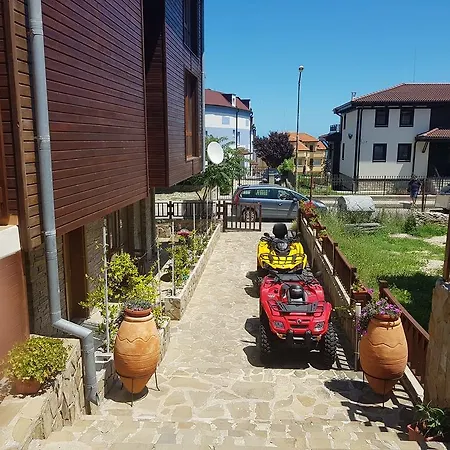 Raya Hotel apartamentowy